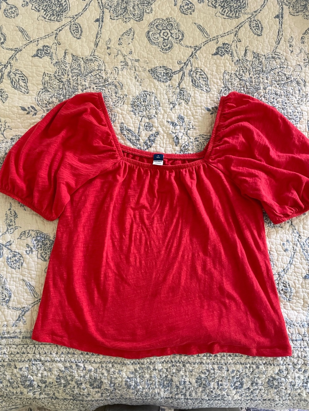 Old navy puff sleeve top, medium tall